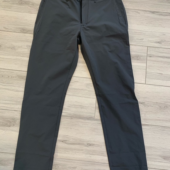 2 pairs of Jcrew tech pants - Picture 5 of 7